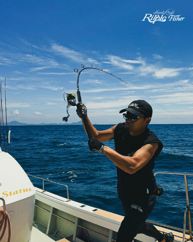 RippleFisher BIGTUNA83JAPANspecial新品未使用 RIPPLE FISHER BIG TUNA 73 JAPAN SPECIAL Big Game Fishing Rod